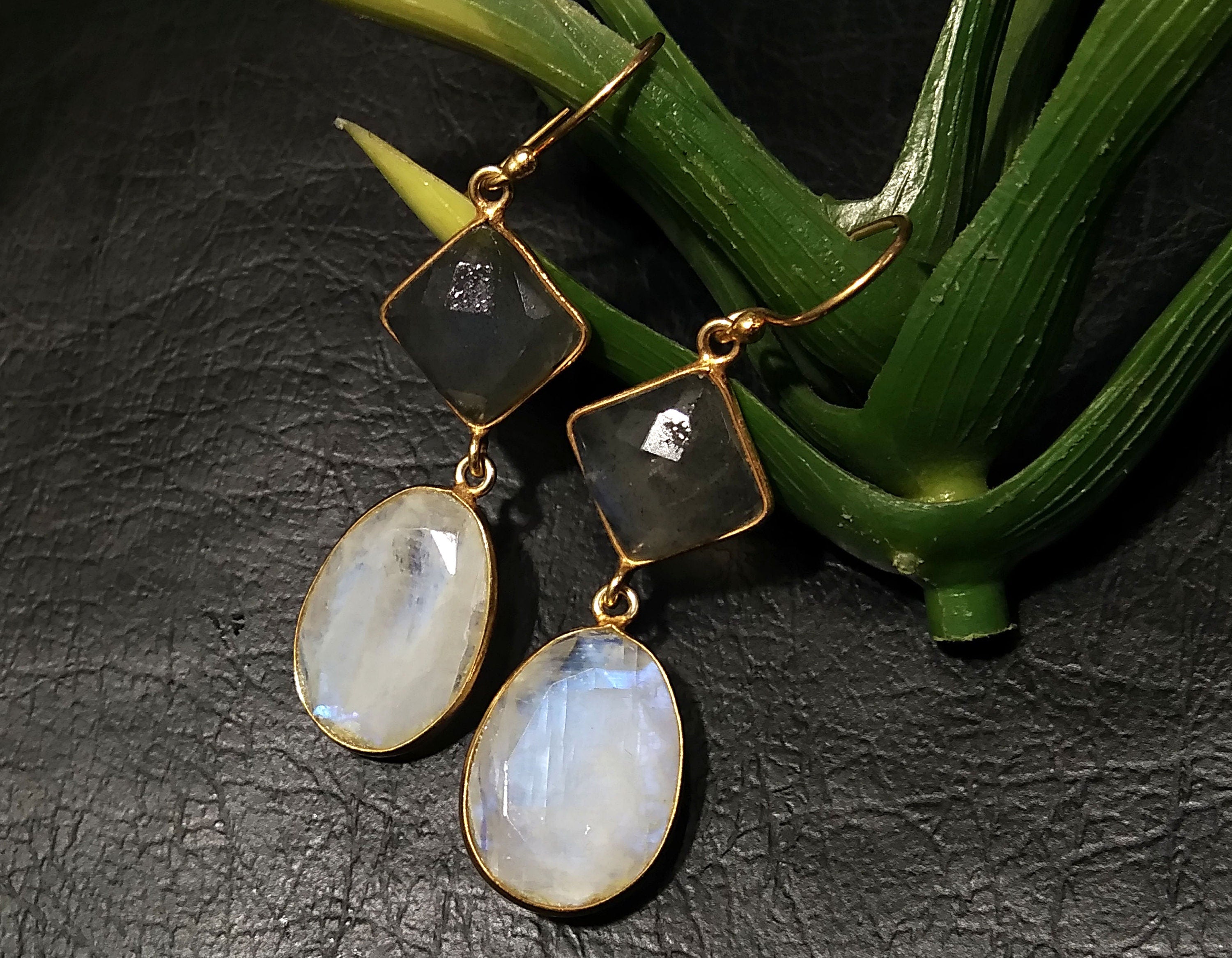 Beautiful Nice Earring ! Natural Gemstone Labradorite & Rainbow Moonstone Earring, 925 Starling Silver With Gold Plated Earring For Women.